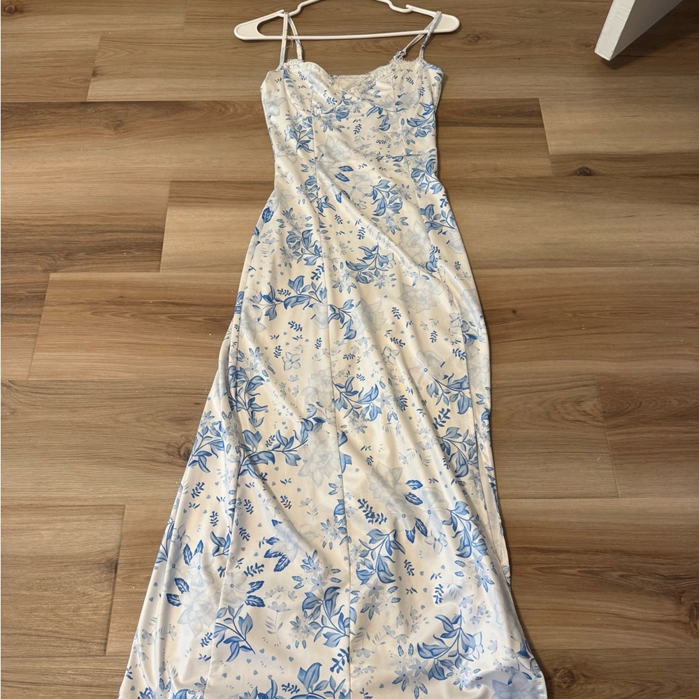 Blue and Cream Sleeveless Maxi Dress for Weddings